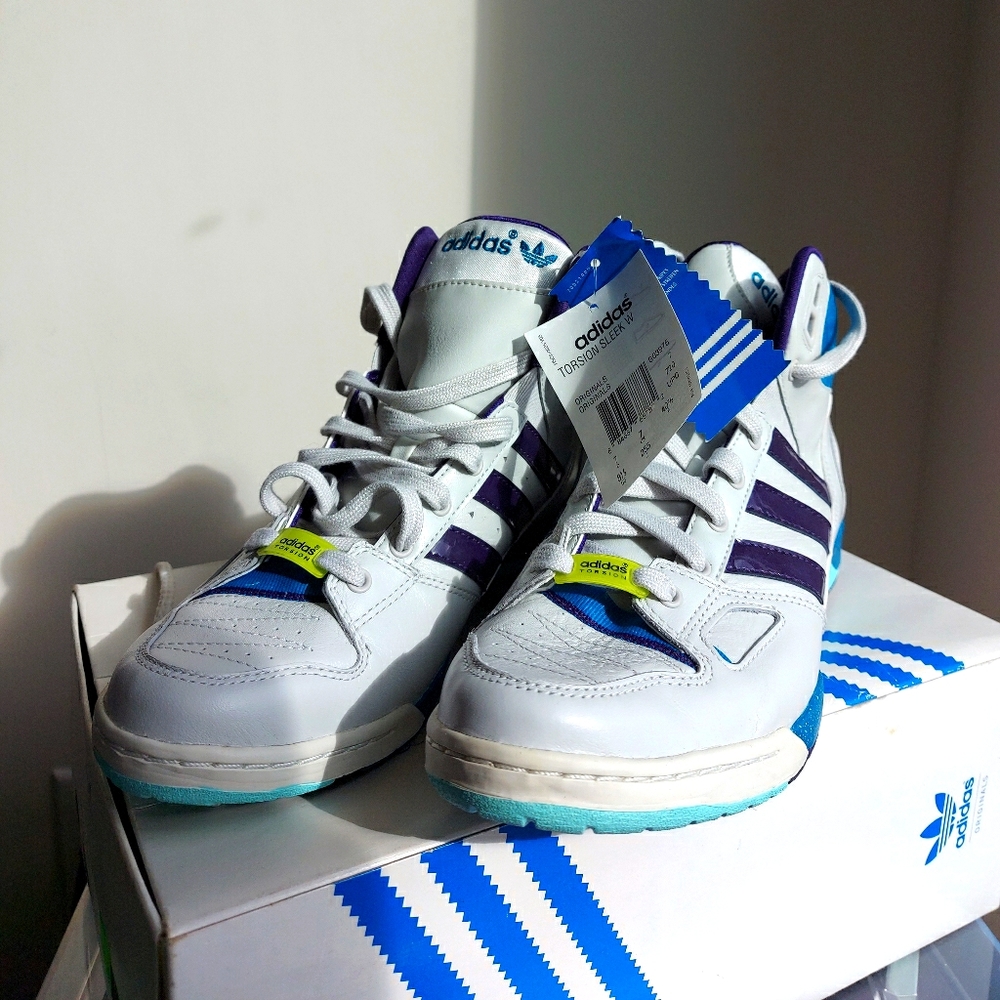 Women's Adidas Sneakers